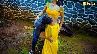 Savita bhabhi ki chudai barish ke mausam me desi style me chudai kiya