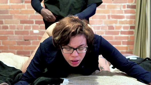 She Cant Talk & Fuck At The Same Time