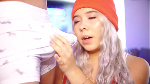 The Colombian Blonde’s Insatiable Need for Sucking Cock, Her Mouth a Vortex of Pleasure Daily!