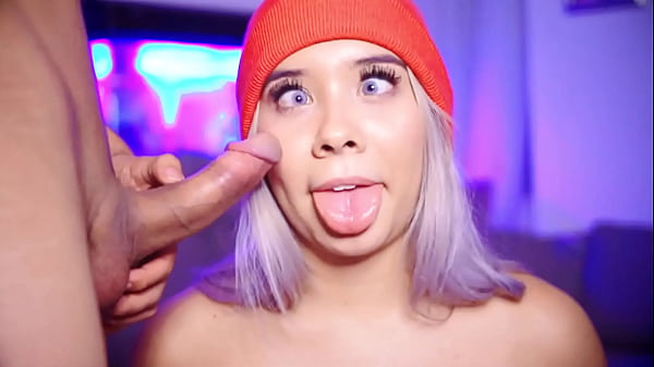 Valentina, the Medellín Vixen, Yearns to Swallow Cum Every Day, Her Lips Always Hungry for More Cock!