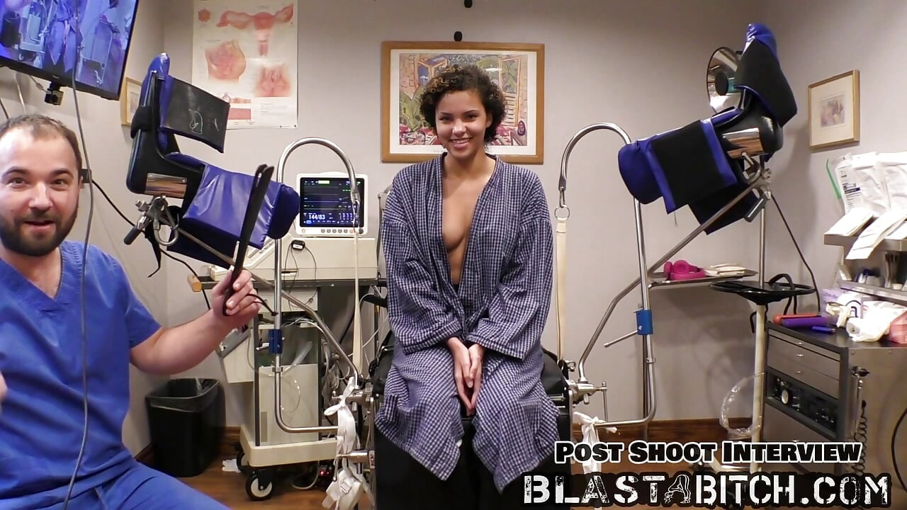 Doctor Blasts Patient Rebel Wyatt’s Pussy With Cum