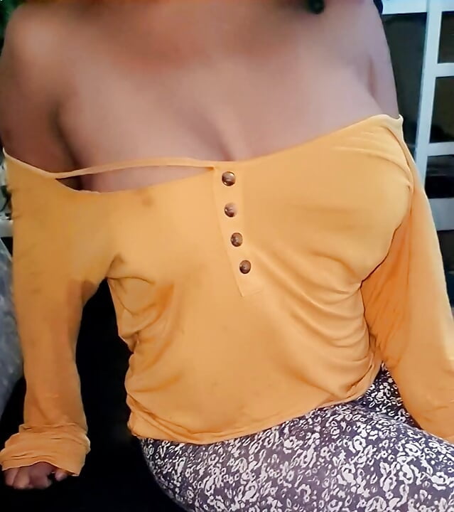 Sasha Reynolds teen stepsister shake perfect breasts