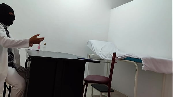 THE DOCTOR GIVES SPECIAL ATTENTION AND SENSUAL MASSAGE TO HIS FEMALE PATIENT