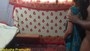පාටිය අස්සේ හිටගෙනම හිකුවා Husband Fucks Wife Slut After Party
